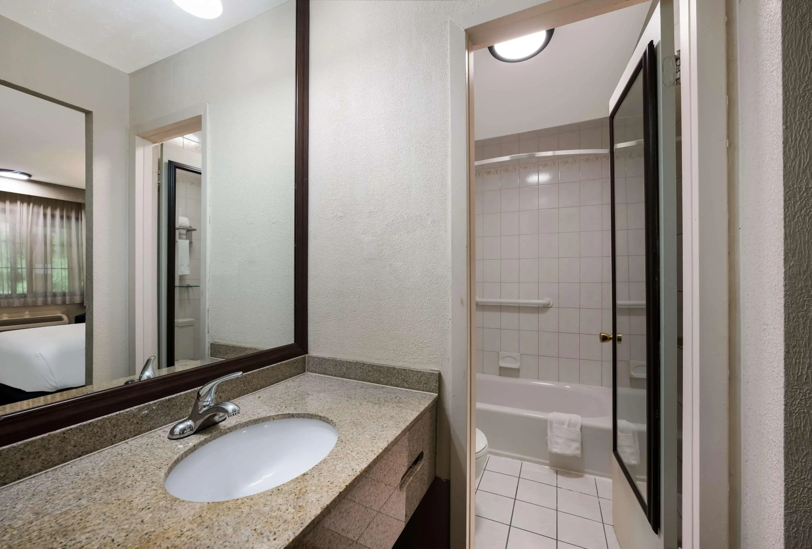Photo - SureStay Plus by Best Western Woodbury Inn