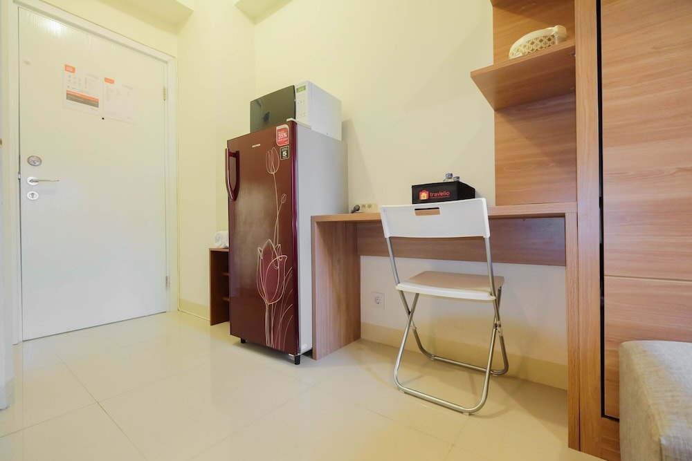 Modern Studio Apartment 26th on Top of Green Pramuka Mall