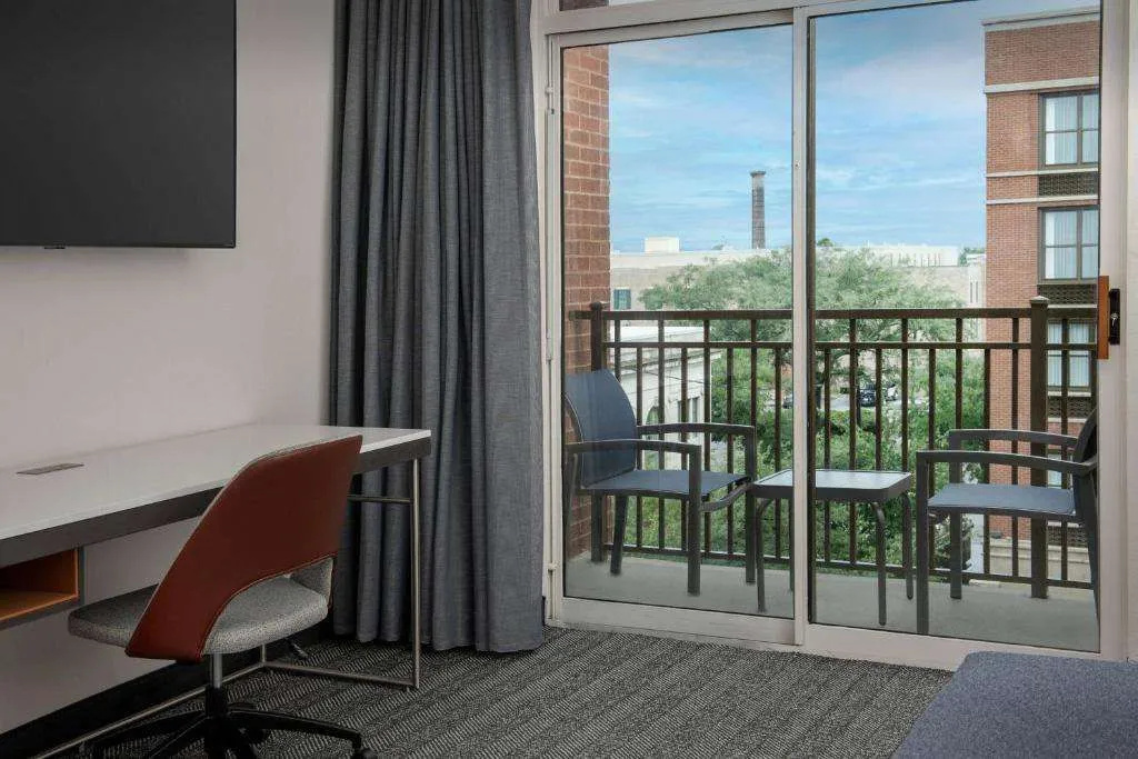 Foto - Courtyard by Marriott Savannah Downtown/Historic District