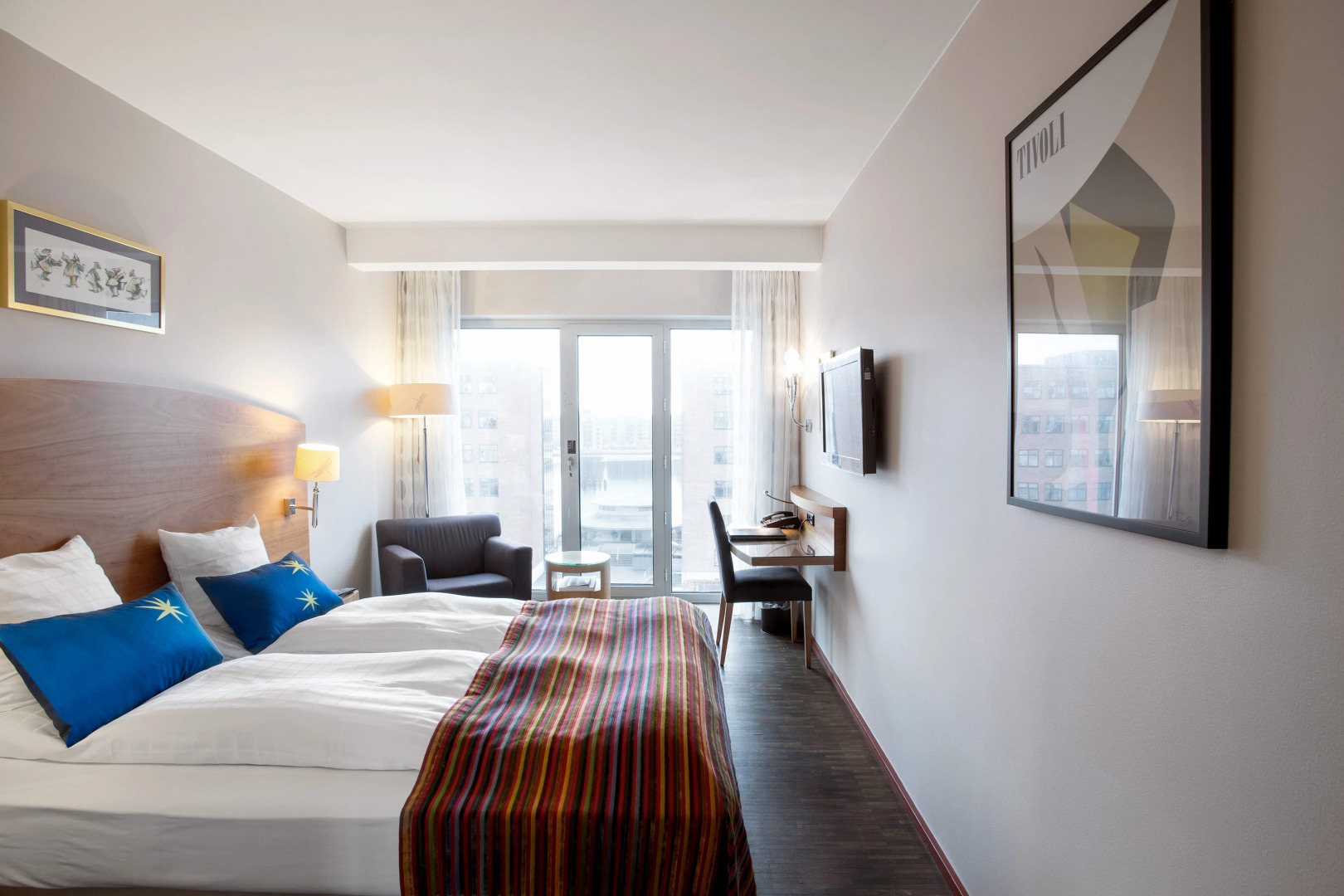 Photo - Tivoli Hotel