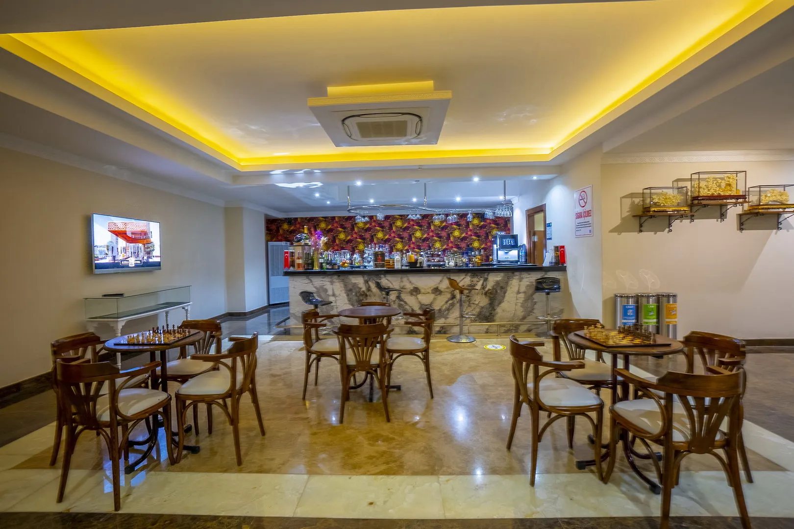 Foto - Azka Hotel