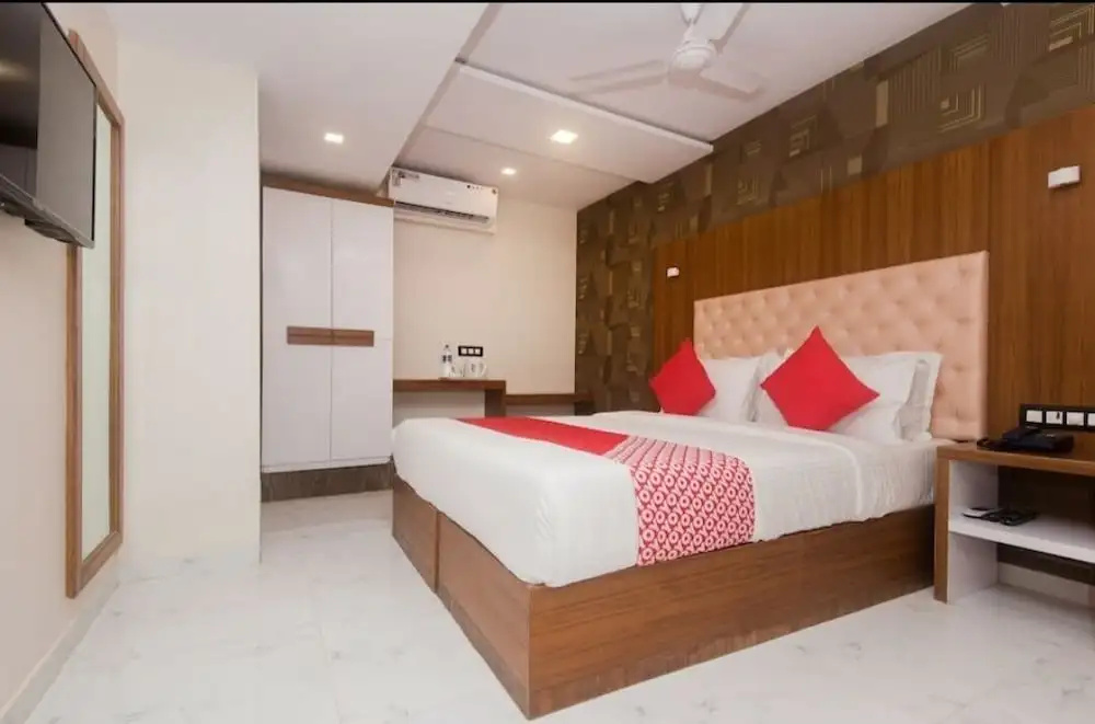 Photo - Hotel Qubestay Airport