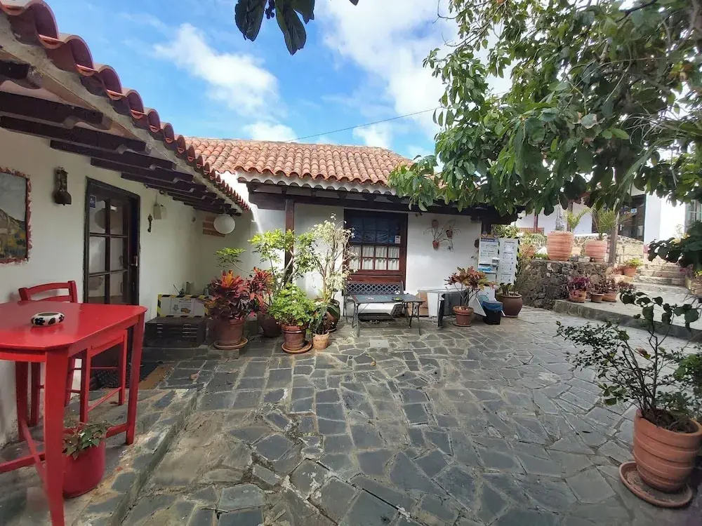 Photo - Remarkable 4-Bed Villa