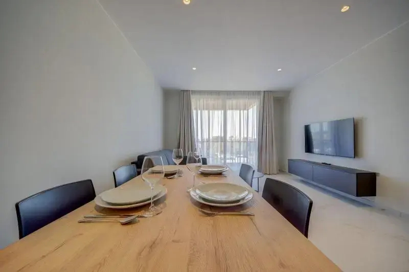 Photo - Mayfair by Premier Suites MT