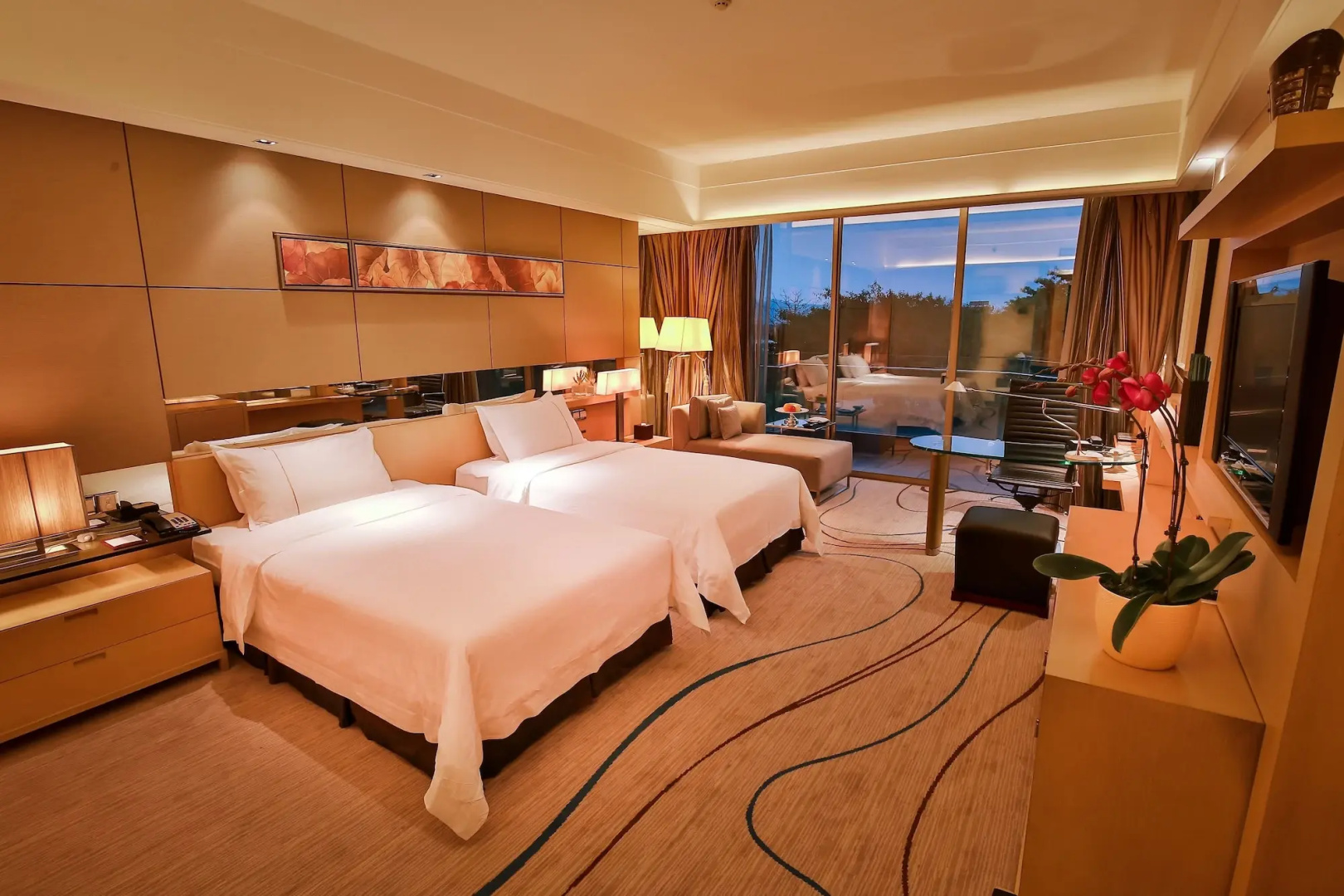 Foto - Royal Garden Hotel