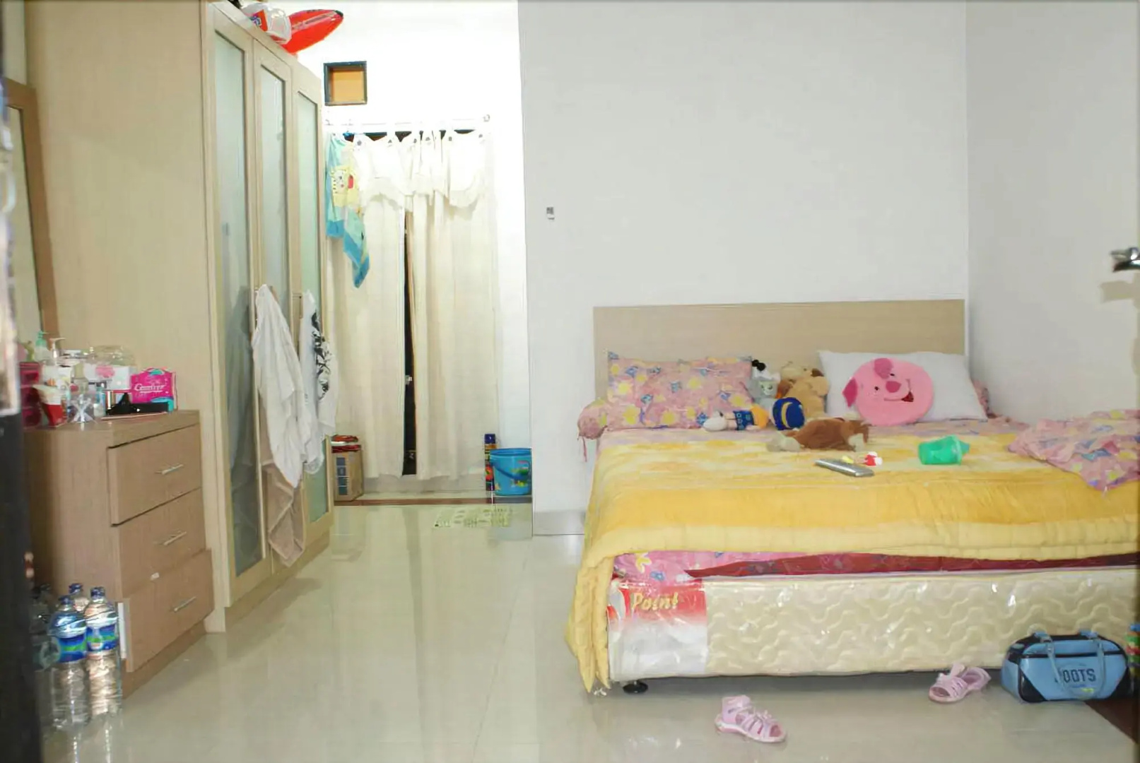 Photo - Lagura Residence