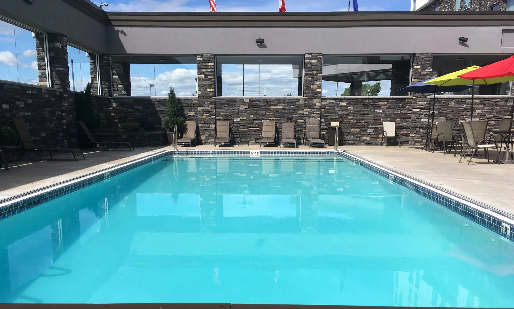 Photo - Carriage House Hotel & Conference Centre