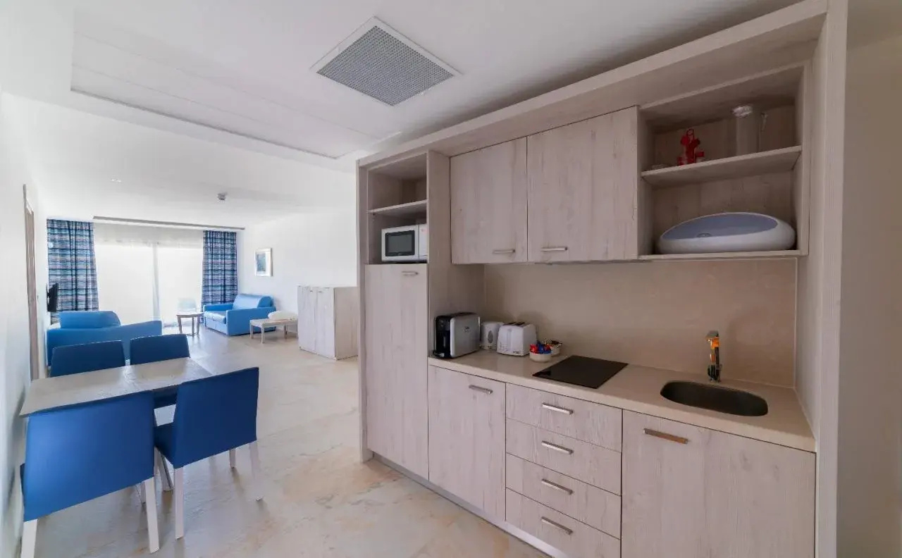Photo - Ramla Bay Resort