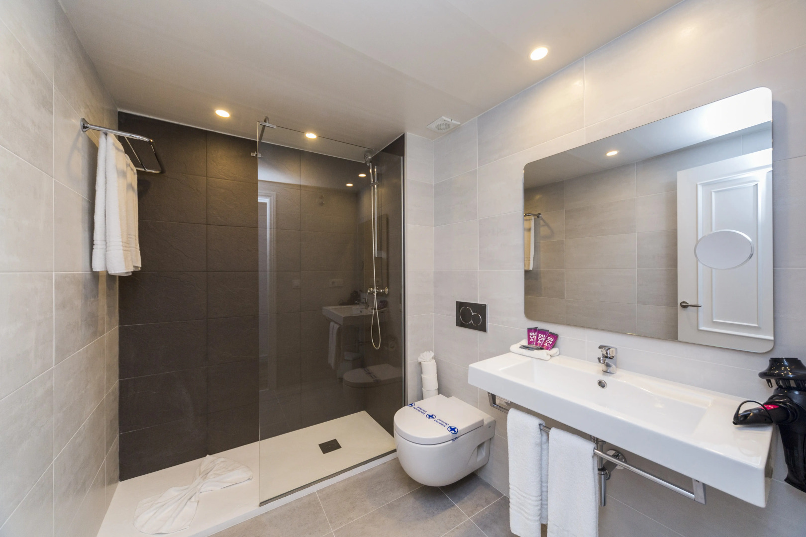 Foto - Comitas Floramar