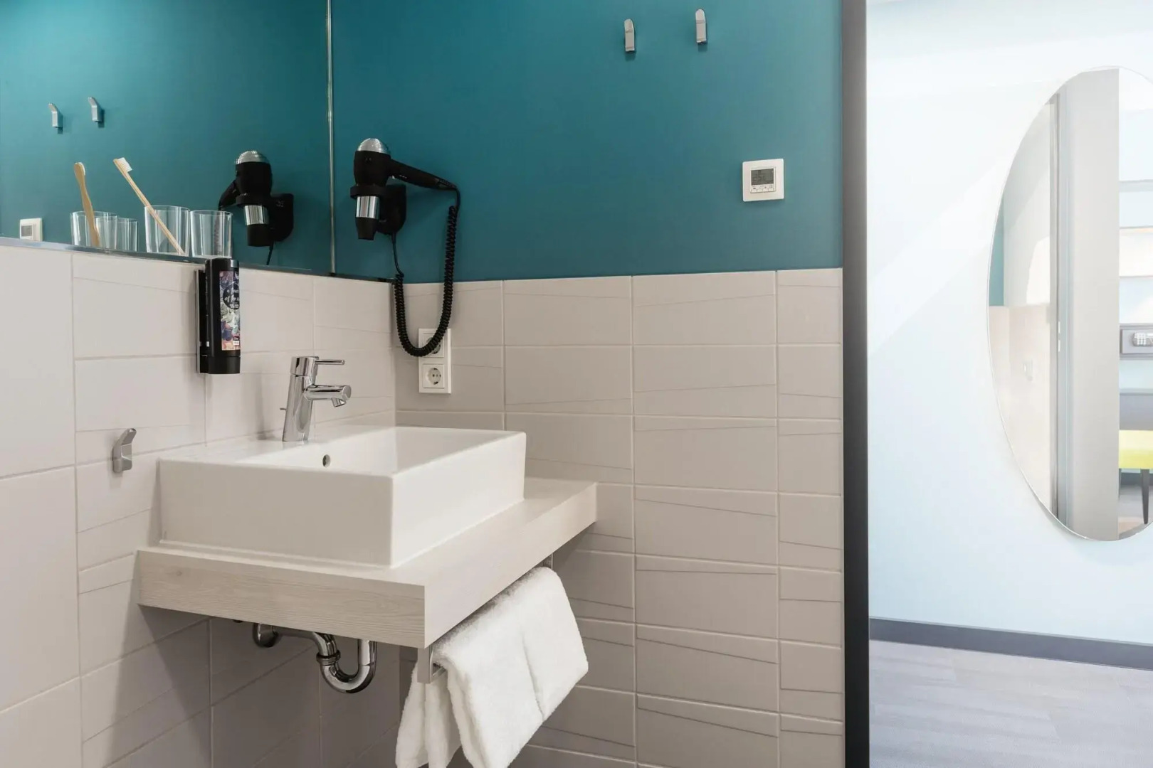 Foto - Holiday Inn - the niu, Seven Dusseldorf Ost by IHG