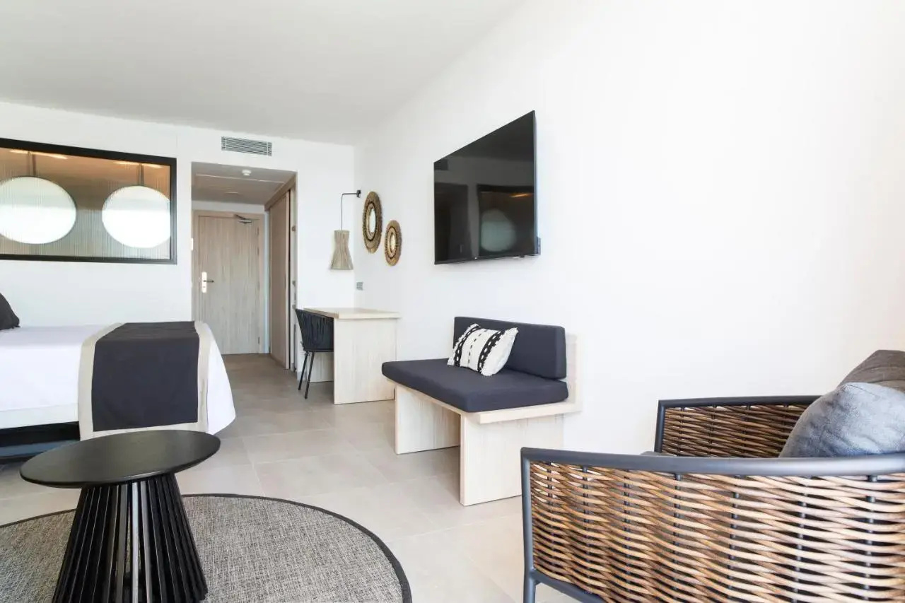 Photo - Invisa Hotel Club Cala Verde