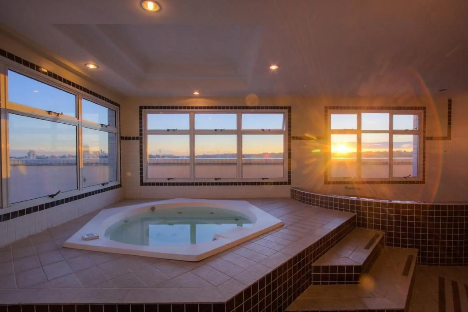 Photo - Bristol Centro Civico Curitiba