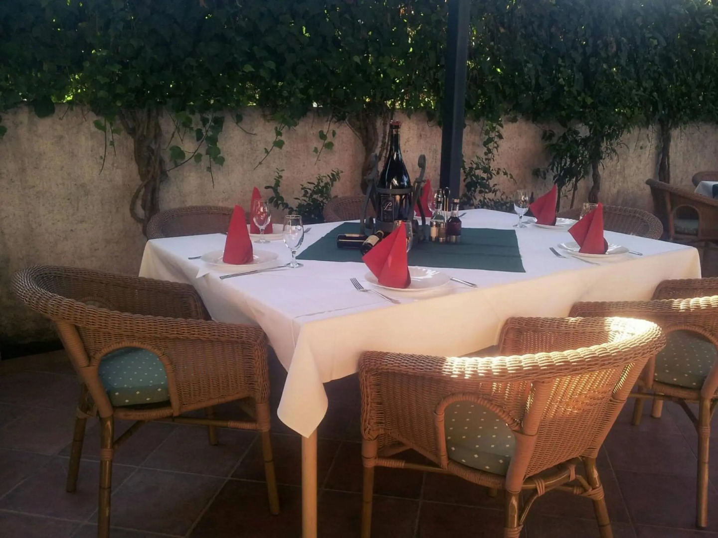 Photo - Hotel Laguna