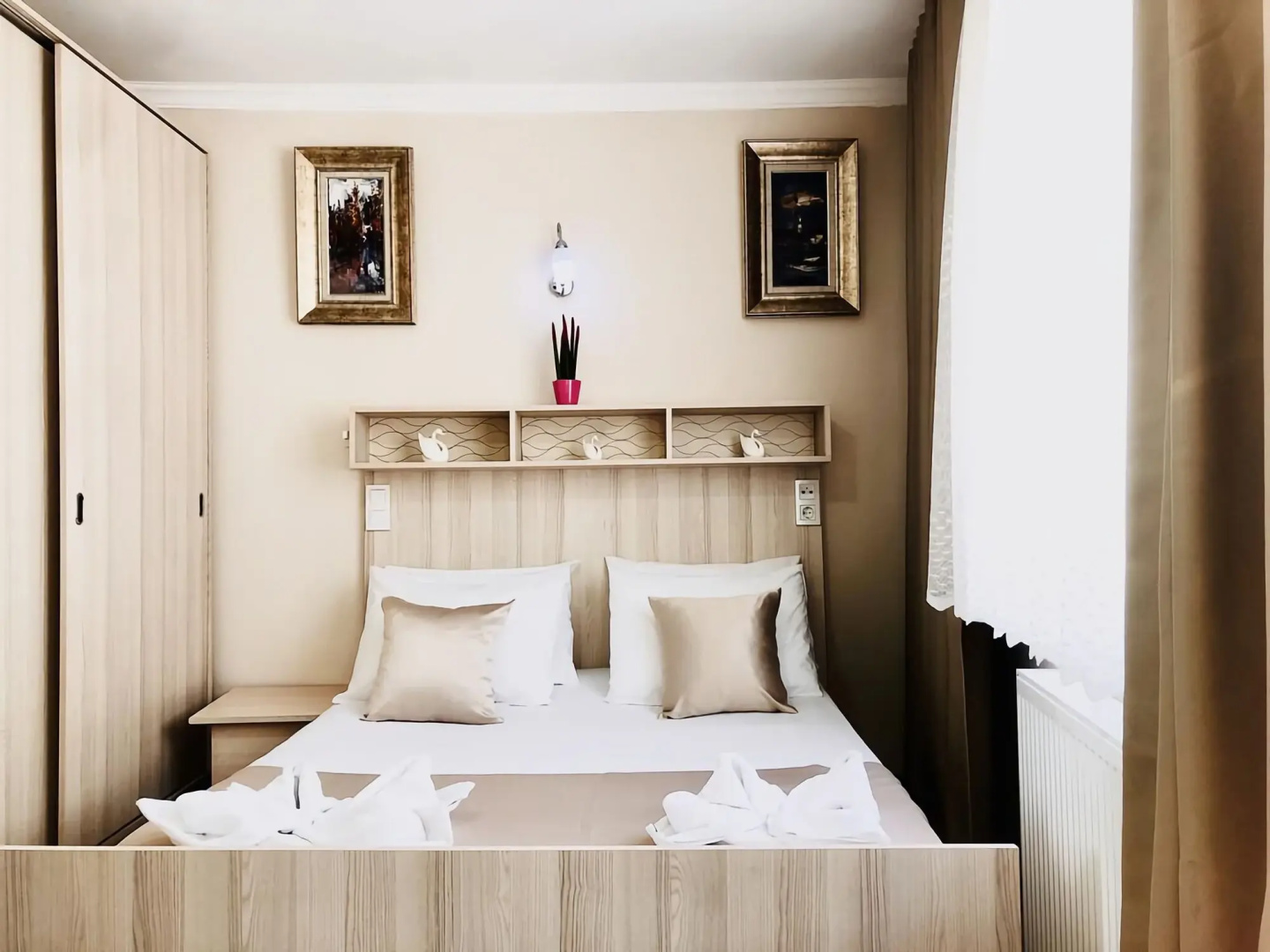 Photo - Carvan Hotel
