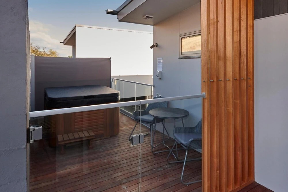 Photo - Rosevears Riverview Hotel