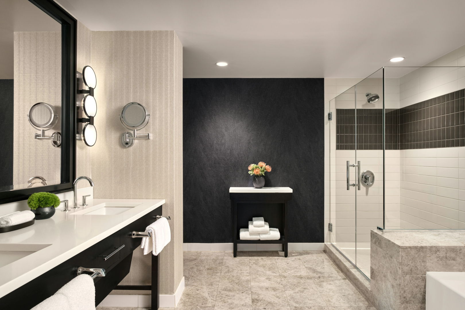 Photo - Loews Chicago Hotel