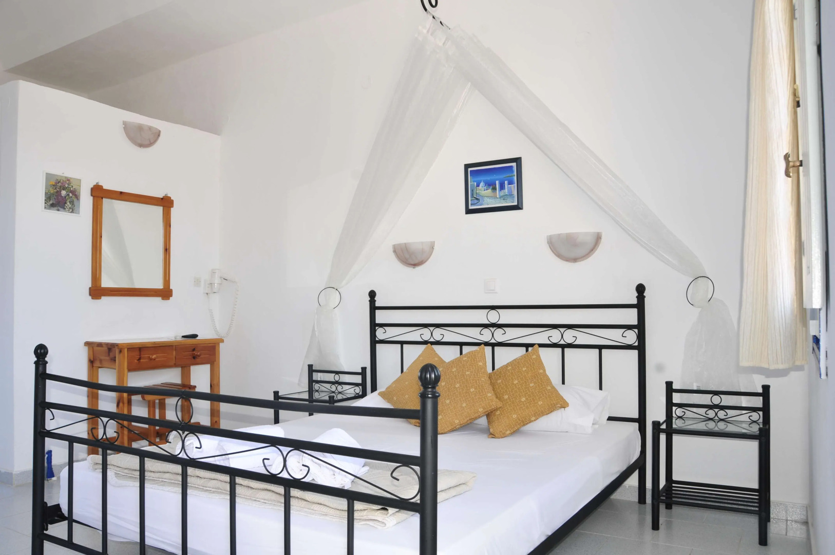 Foto - Thira's Dolphin