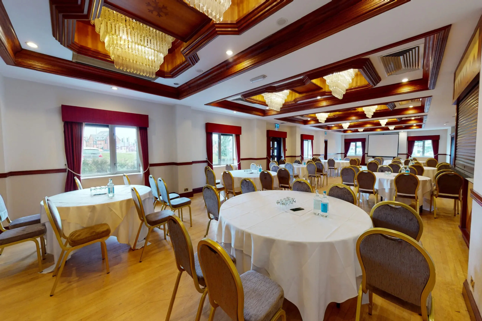 Foto - The Coppid Beech Hotel