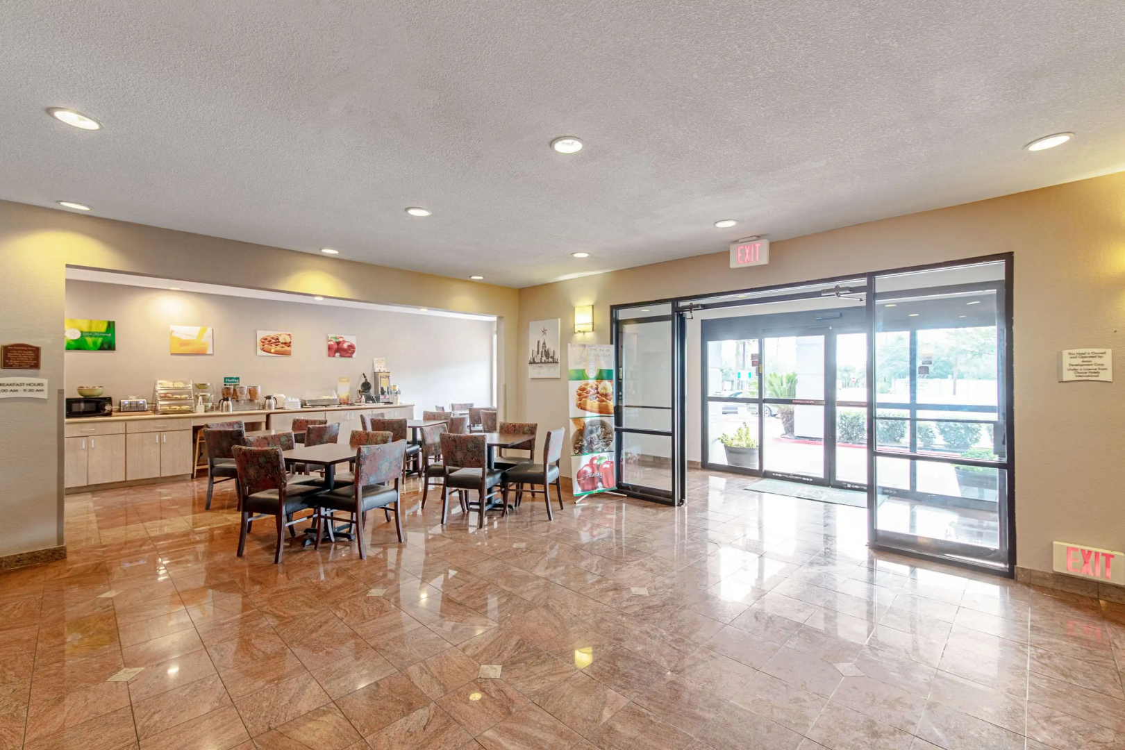 Photo - Quality Suites Austin South Street Elmo District