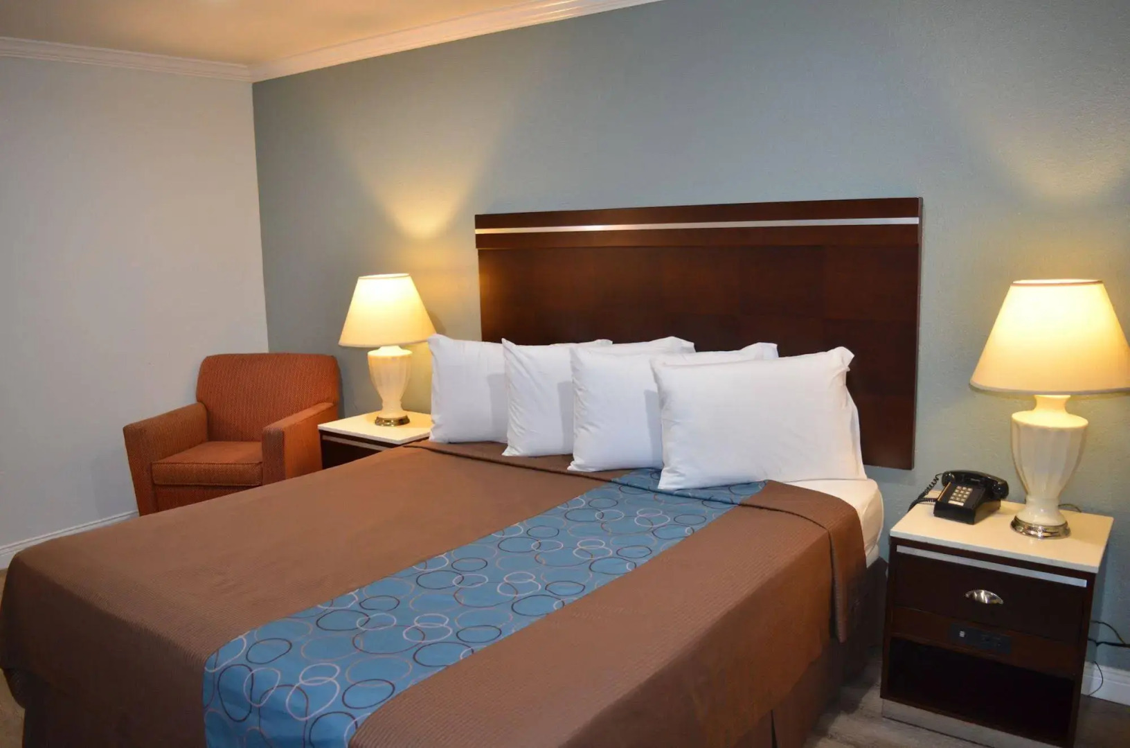 Foto - Welcome Inn Corona