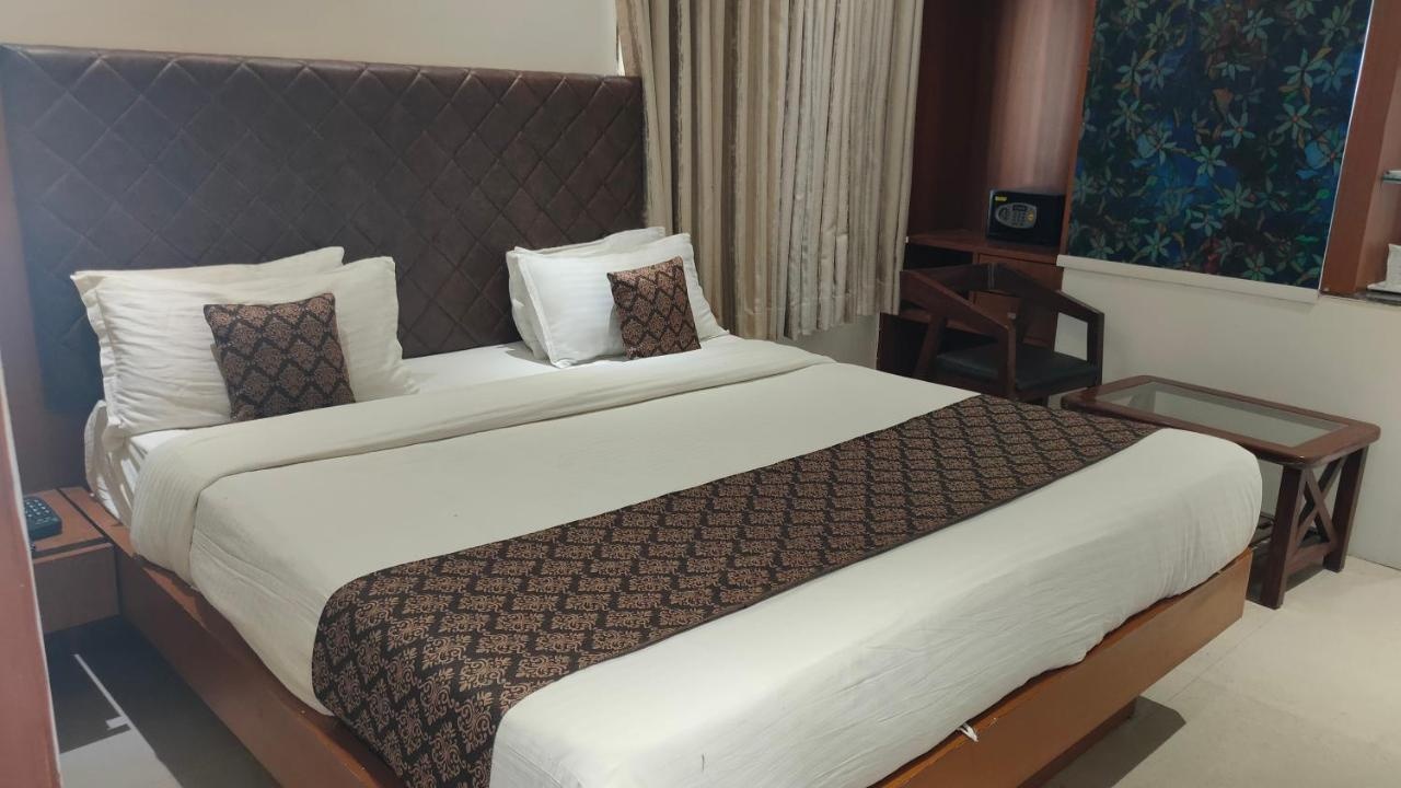 Vintage Hotel