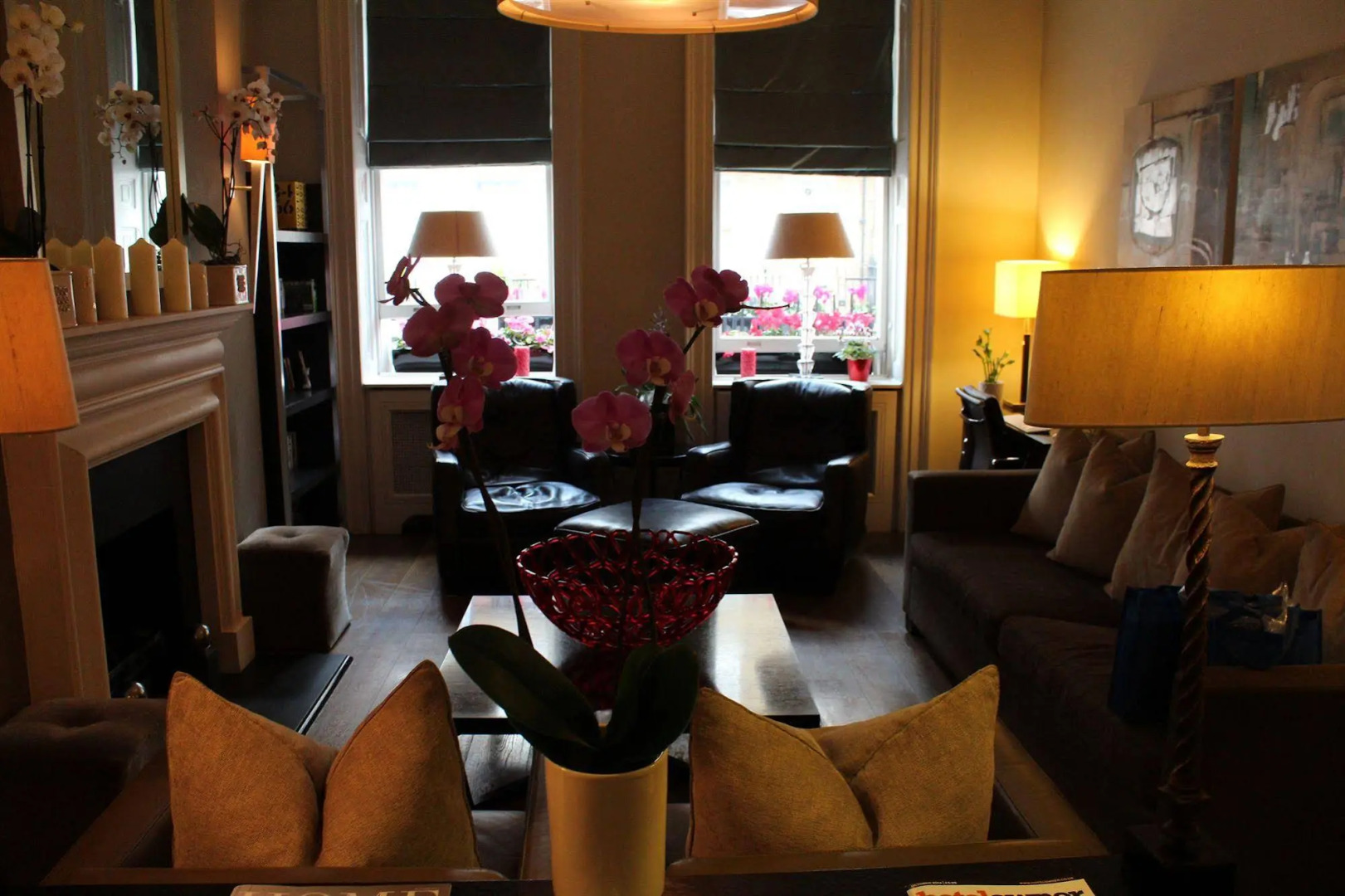 Photo - The Sumner Hotel