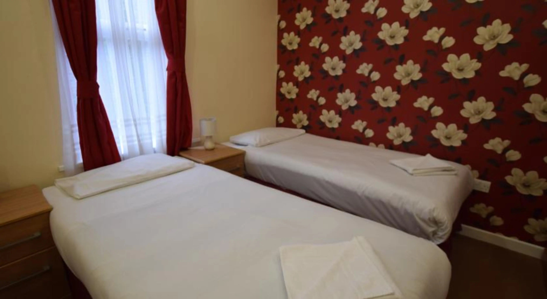 Photo - Cranbrook Hotel