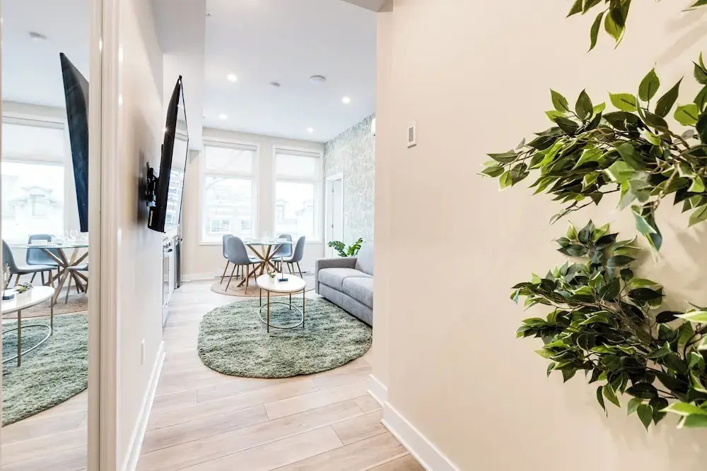 Photo - Mont Royal Suites - M11