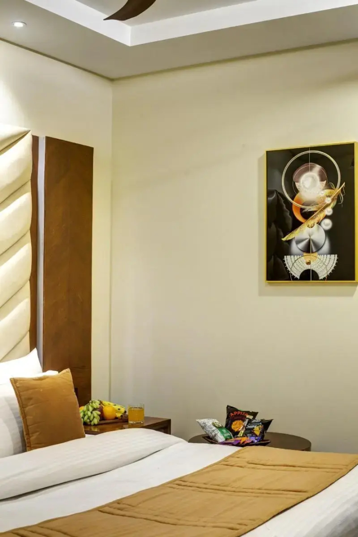 Photo - The Leena International-Near Connaught Place & New Delhi Railway Station
