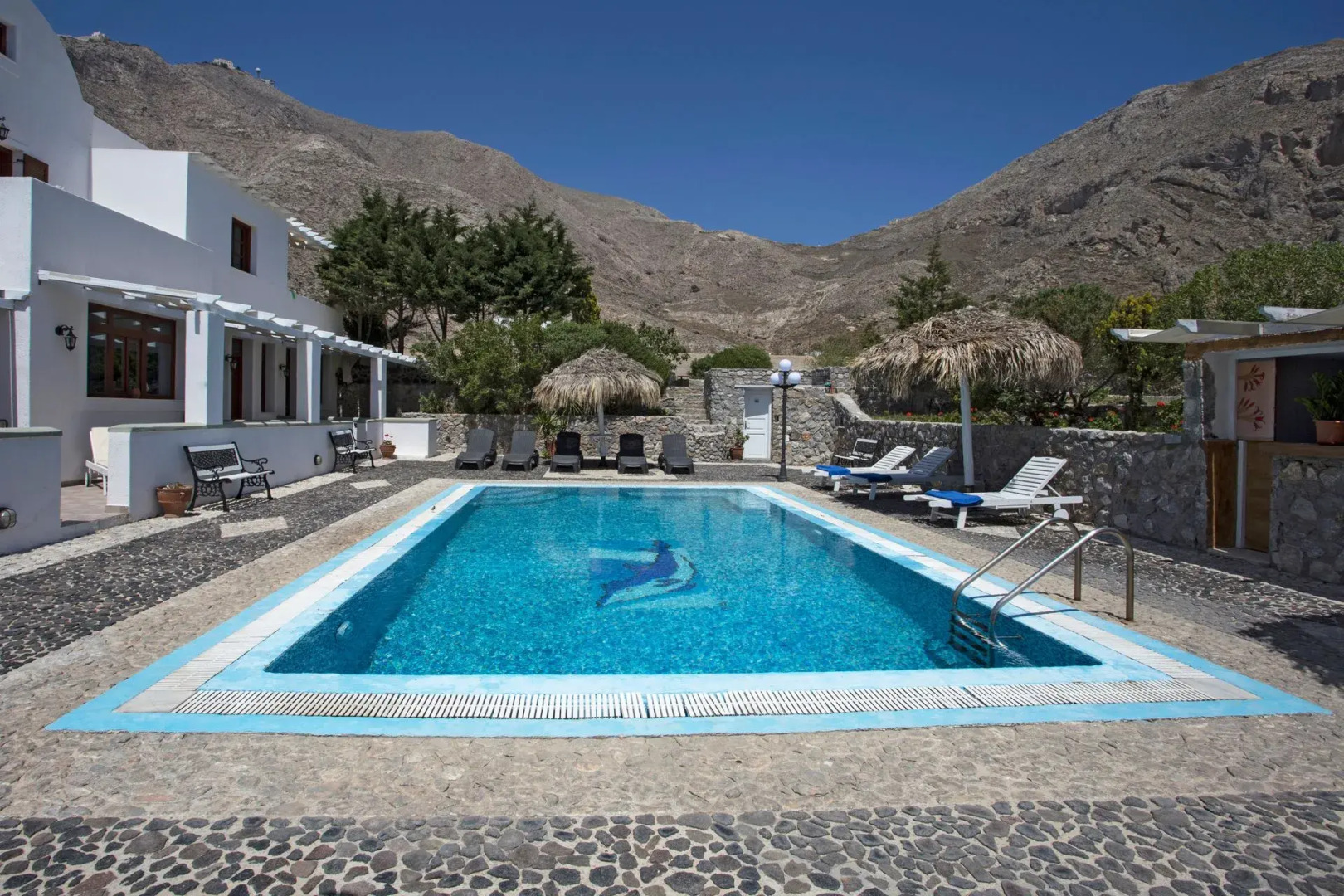 Foto - Birds Villa Apartments with Heated Pool - Including Car and Breakfast