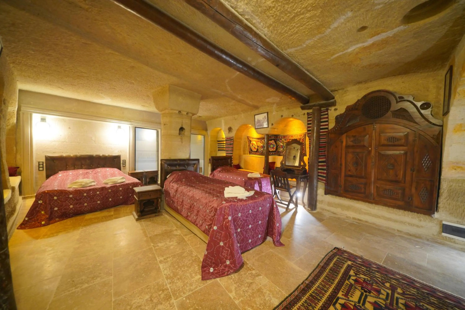 Photo - Travel Inn Cave Hotel