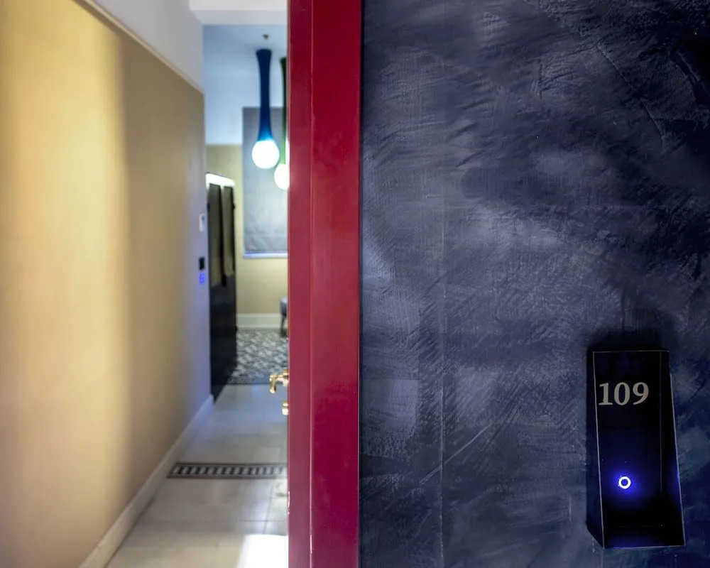 Photo - Assemblage Boutique