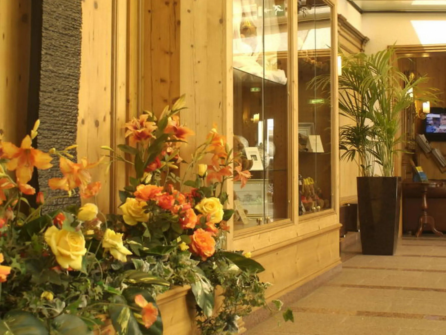 Foto - King's Hotel Center