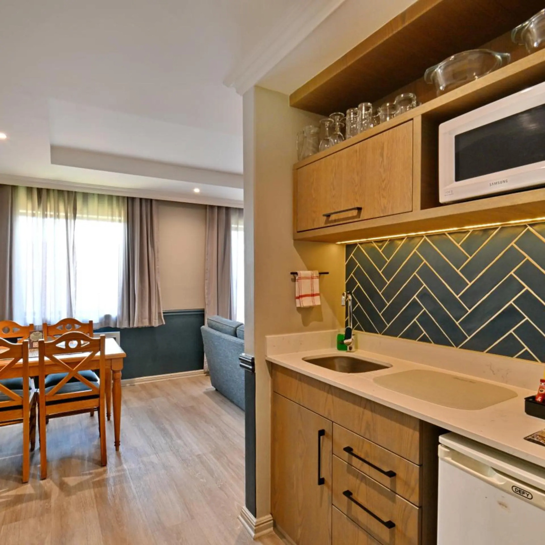 Photo - Courtyard Hotel Rosebank