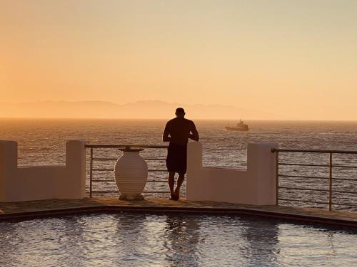 SeaRock Rooms & Suites Amorgos