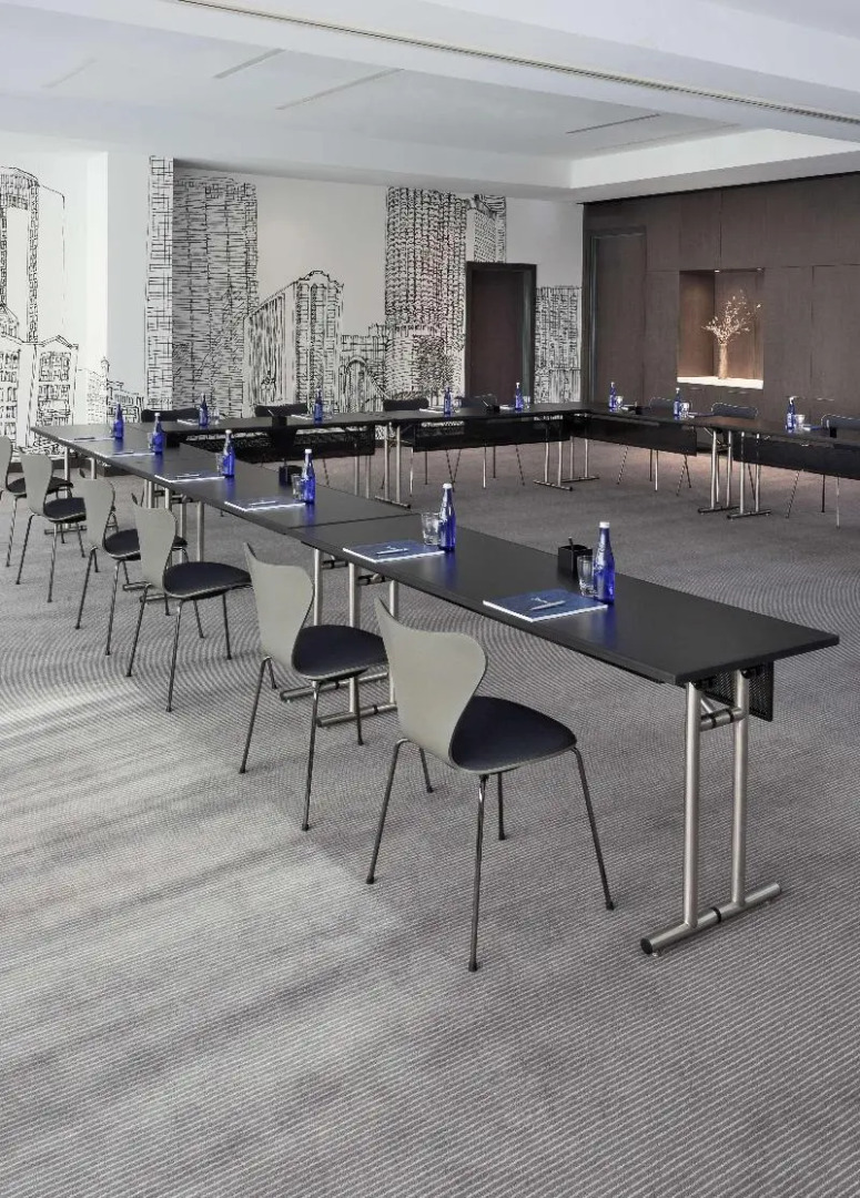 Photo - Radisson Blu Aqua Hotel, Chicago