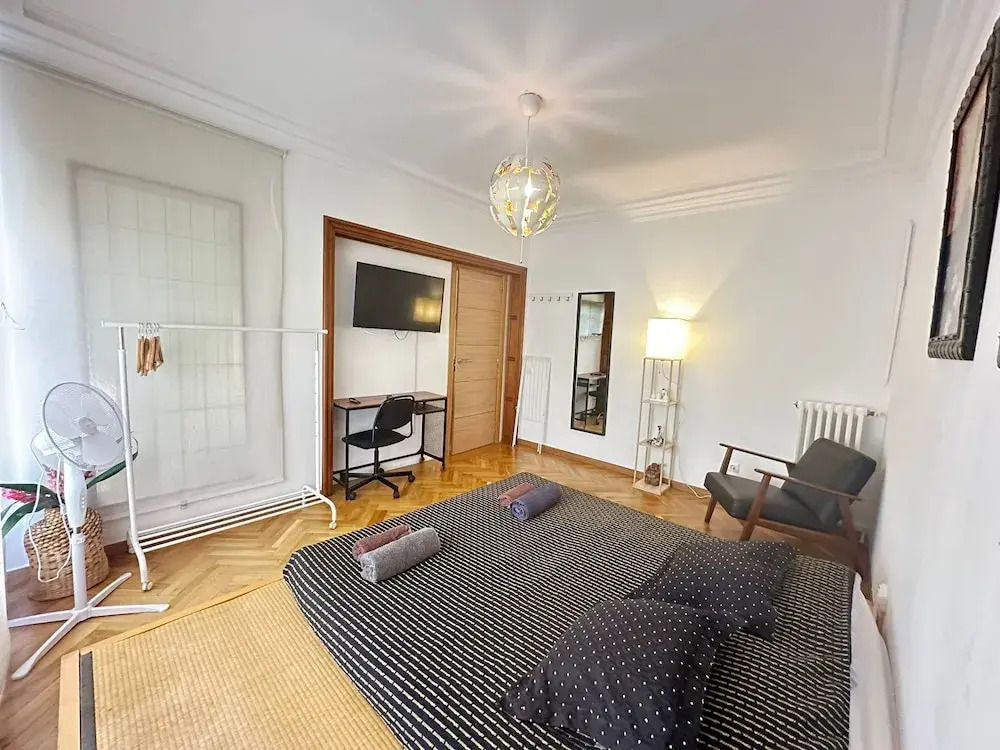 Photo - Balmes rooms