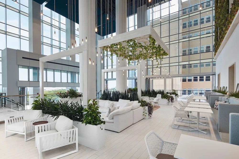 Photo - Sentral Michigan Avenue