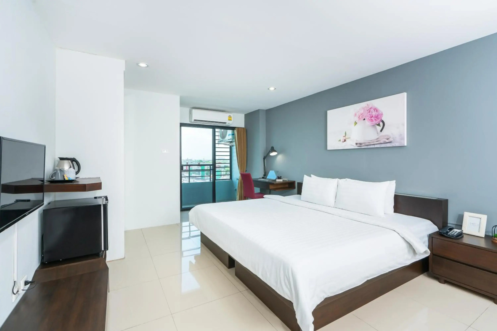 Photo - De Botan Srinakarin Hotel & Residence