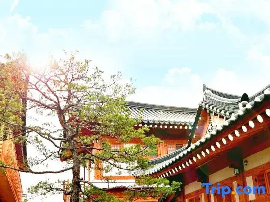 Photo - Hwangnamguan Hanok Village