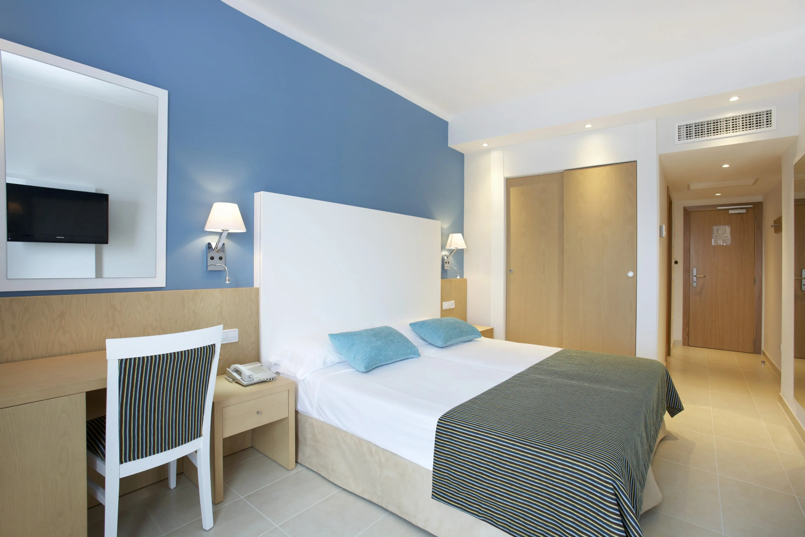 Photo - Universal Hotel Marqués