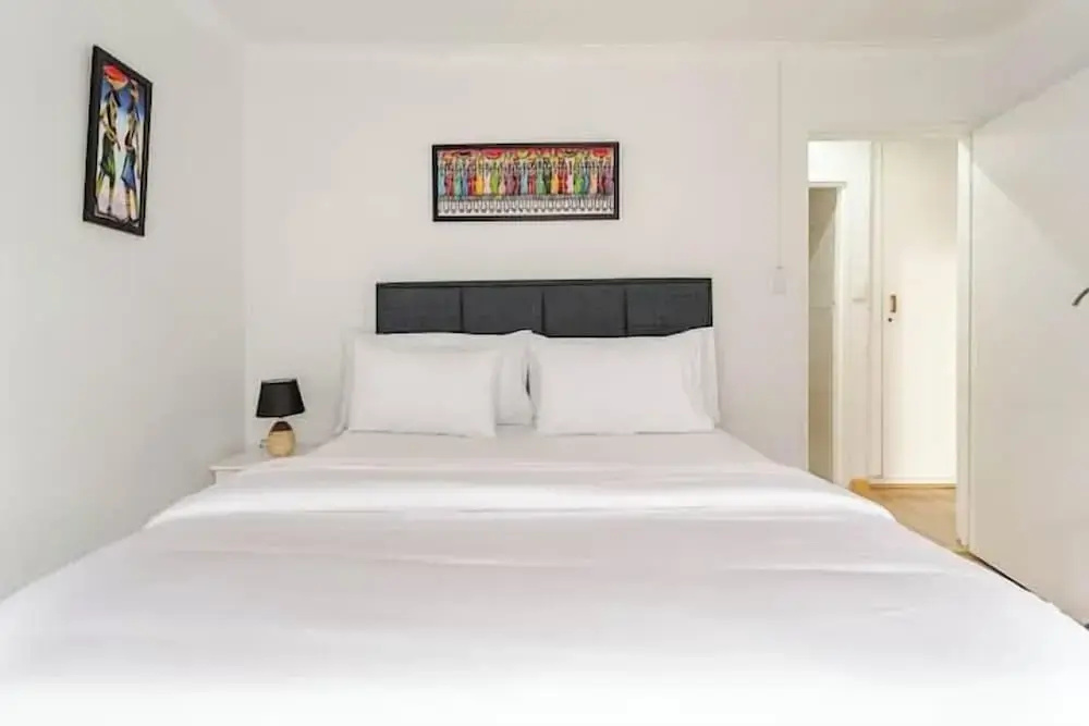 Foto - Caline VIP Luxury Jacuzzi &, Swimming Pool MEWS