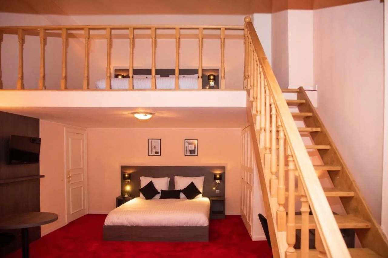 Photo - La Bourse Hotel