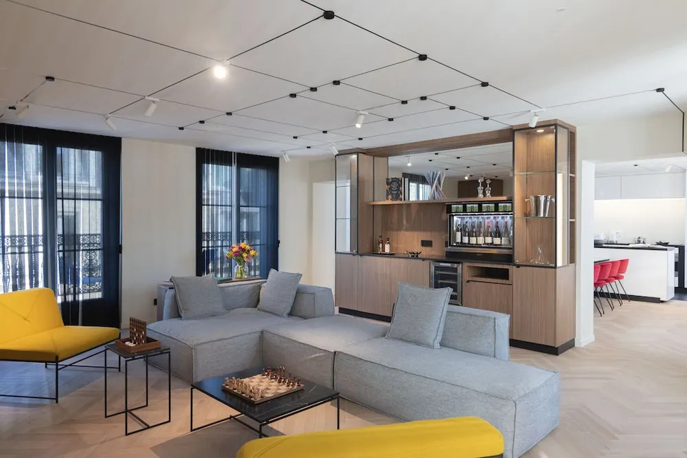 Photo - 1.75 Paris La Source