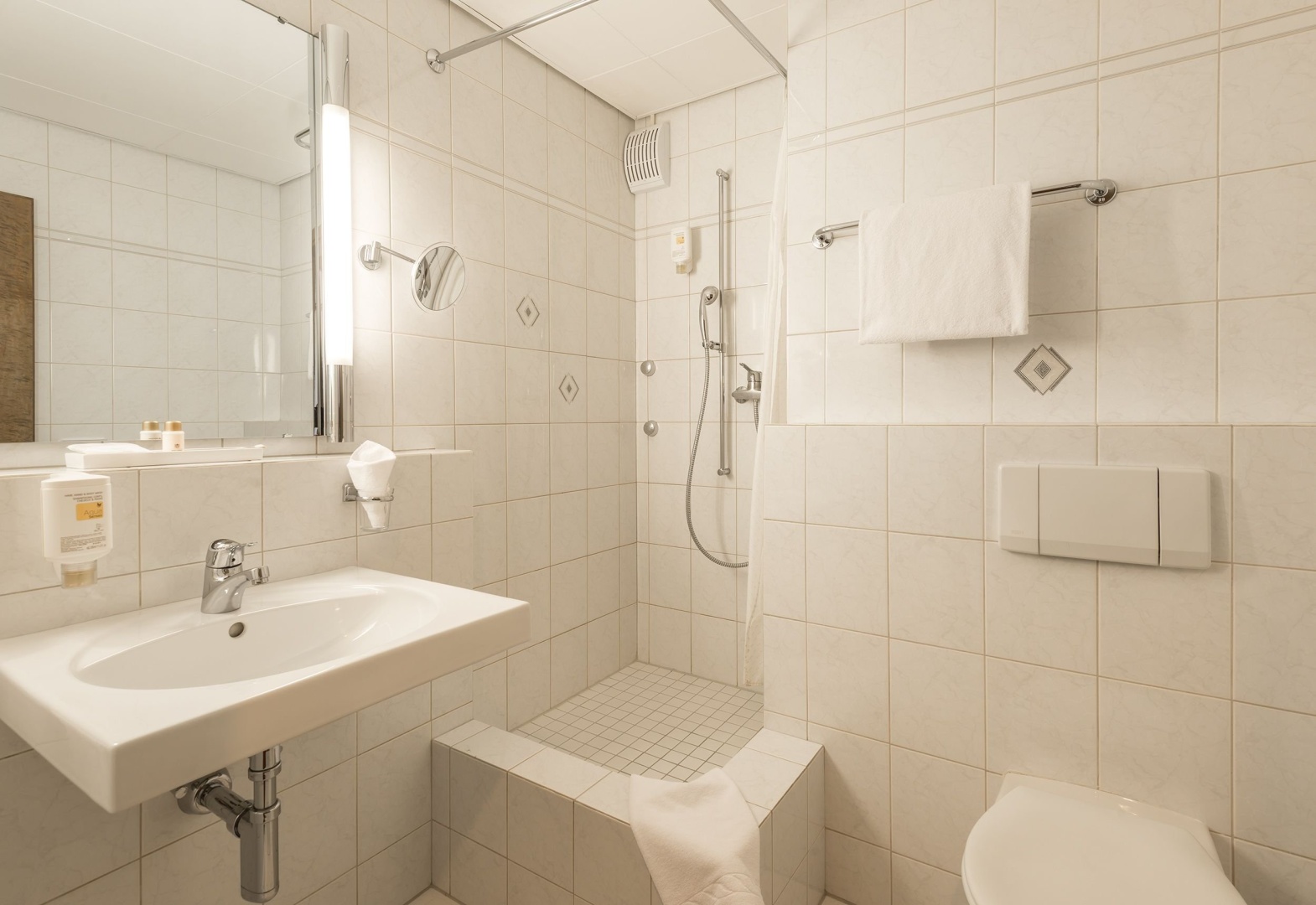 Photo - Hotel Monopol