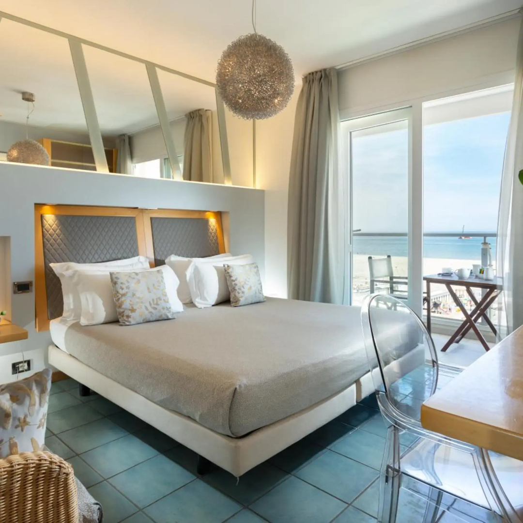Photo - Club House Hotel