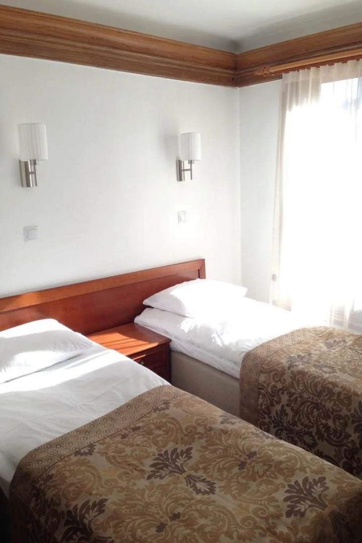 Photo - Three Crowns Residents