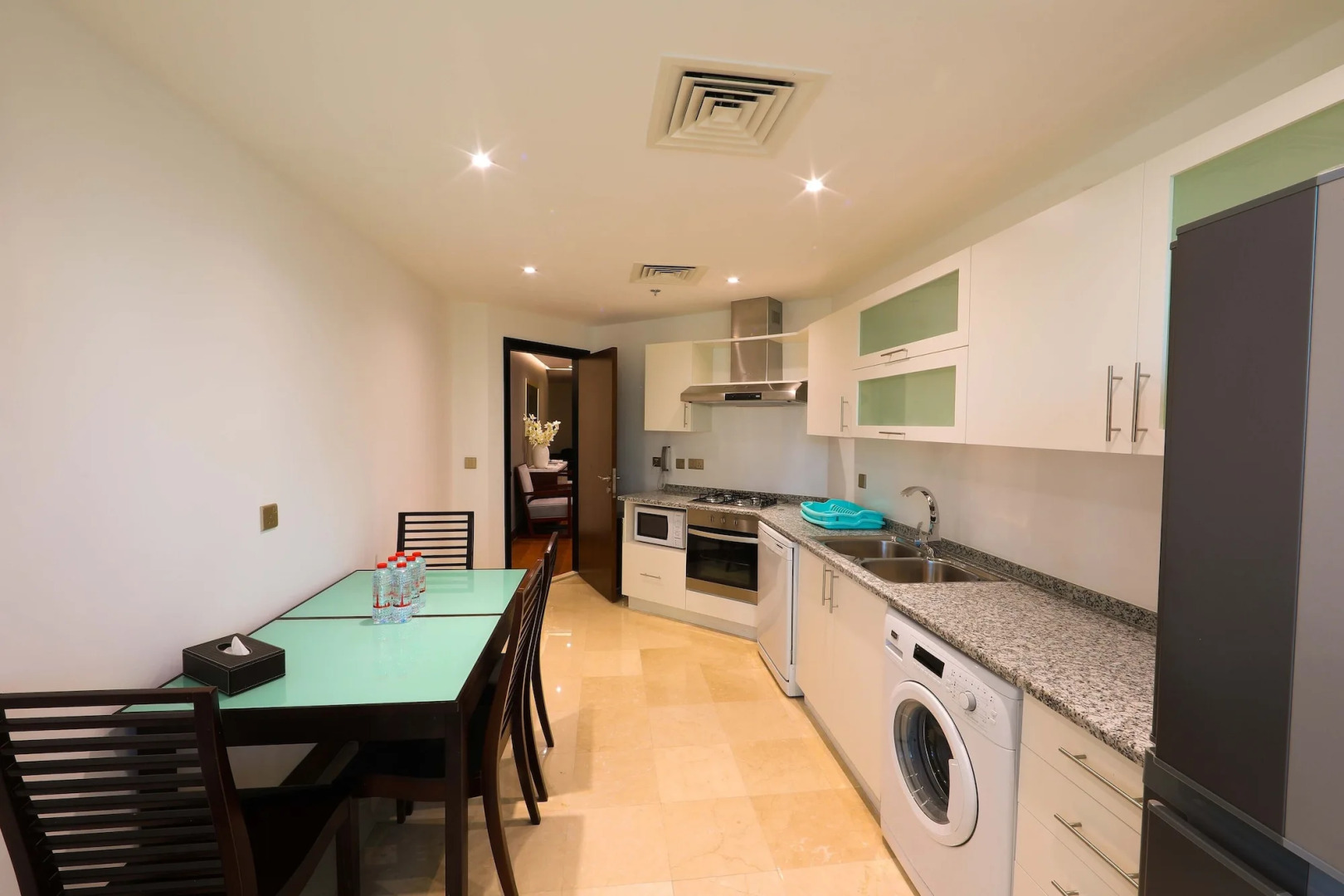 Foto - Number One Tower Suites