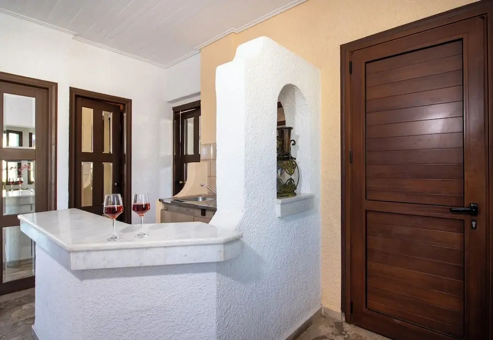 Photo - Castle Suites Hotel