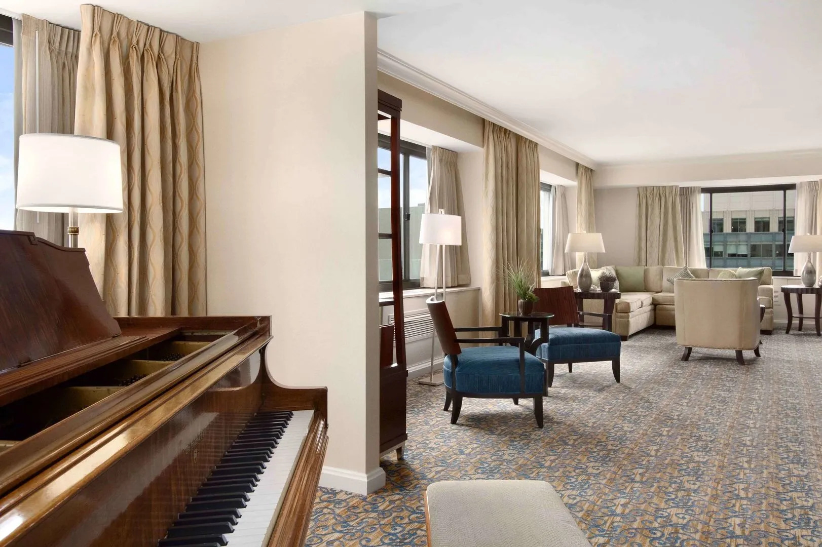 Photo - Capital Hilton